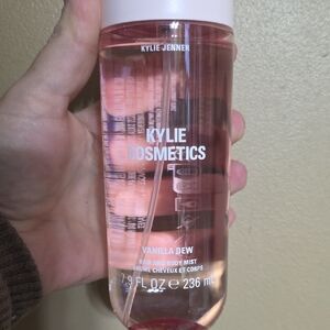 Kylie Cosmetics Vanilla Dew Hair and Body Mist - Soft Pink